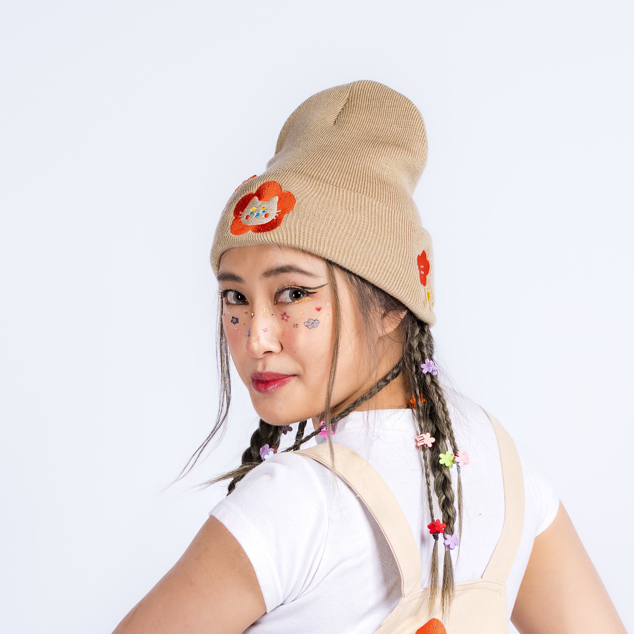 Kitty Bloom Beanie | SudiBear